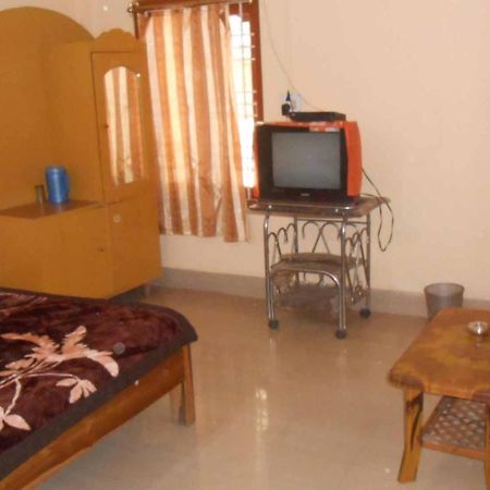 Kaziranga Rhino Guest House Hatikhuli Экстерьер фото